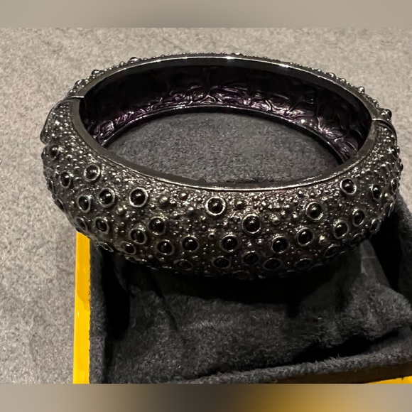 Simon Harrison Black Enamel Cuff Bangle bracelet w Frog theme, authentic - Picture 2 of 5